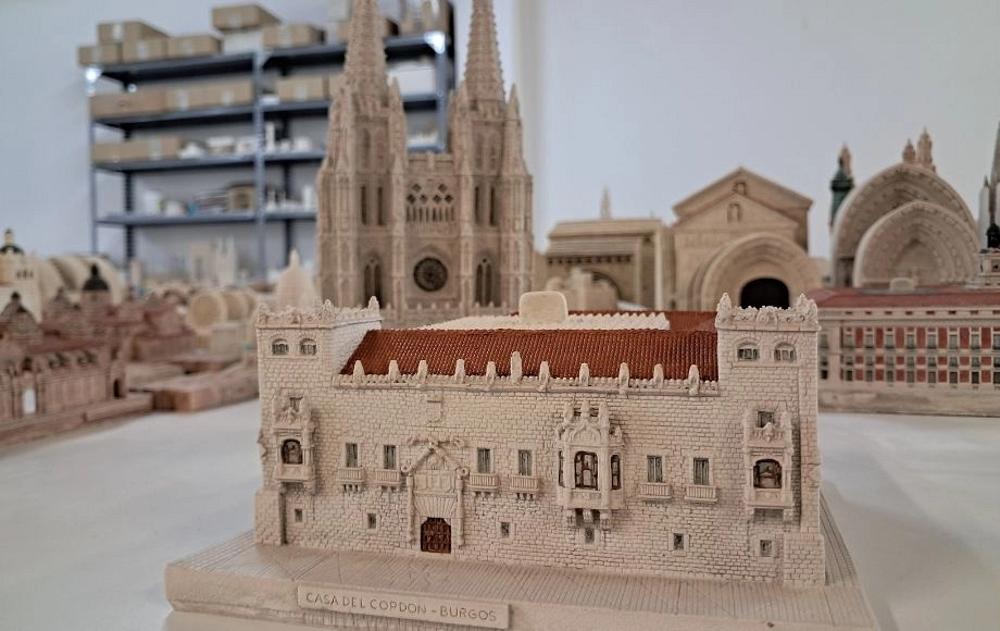 Curiosidades Históricas 21 - Casa del Cordón - Burgos