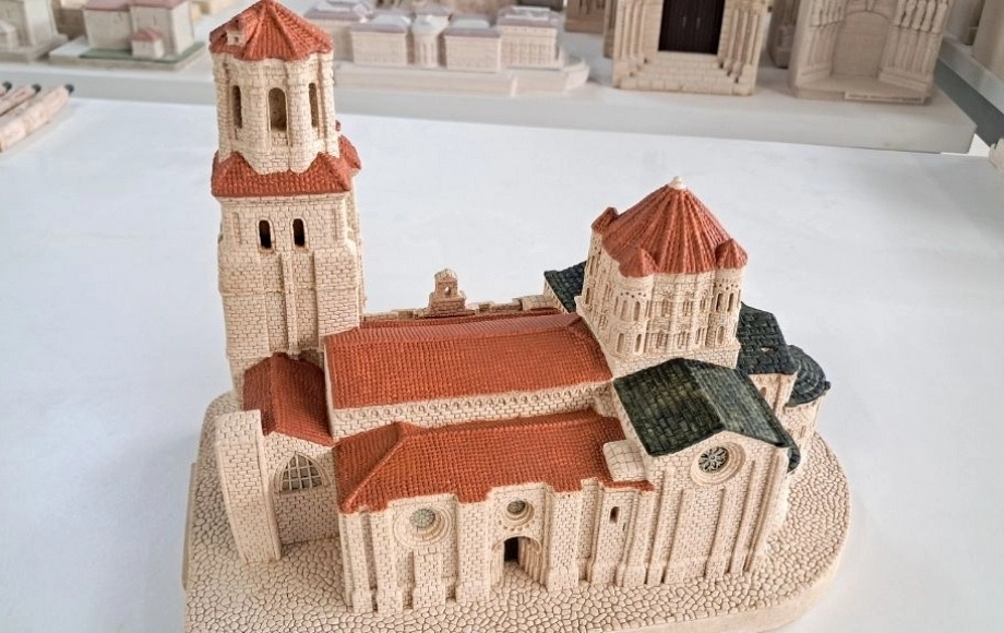 Curiosidades Históricas - Colegiata de Santa María la Mayor - Toro (podcast)