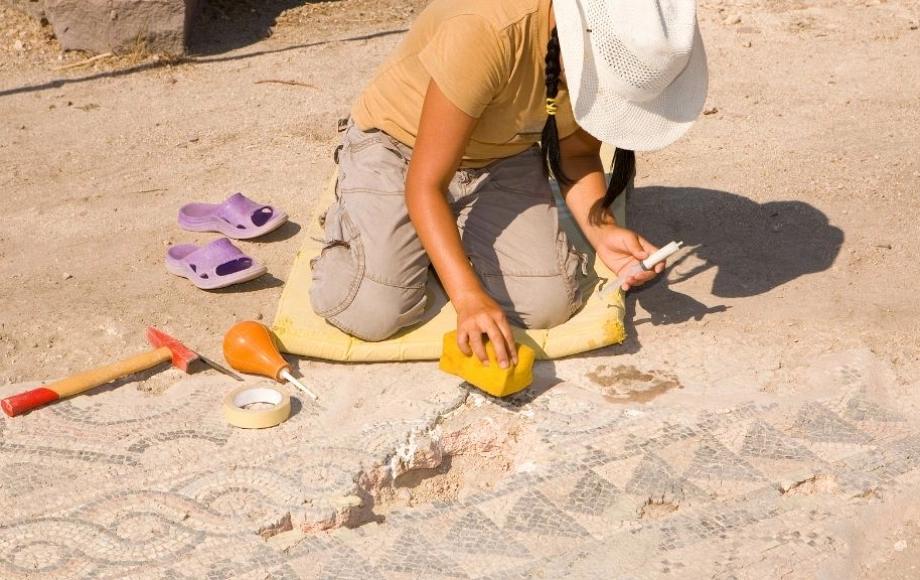 La arqueología en su caverna