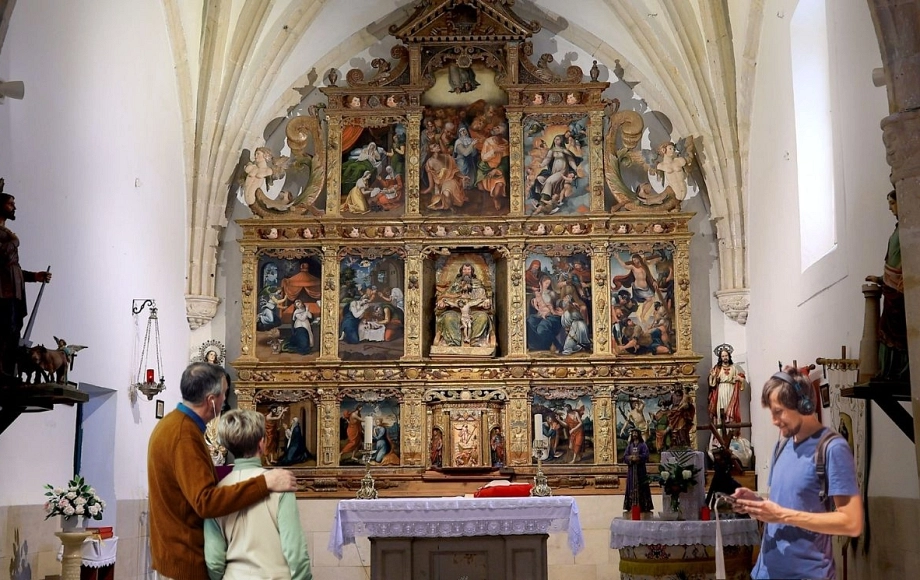 Retablos que hablan y cuentan su historia